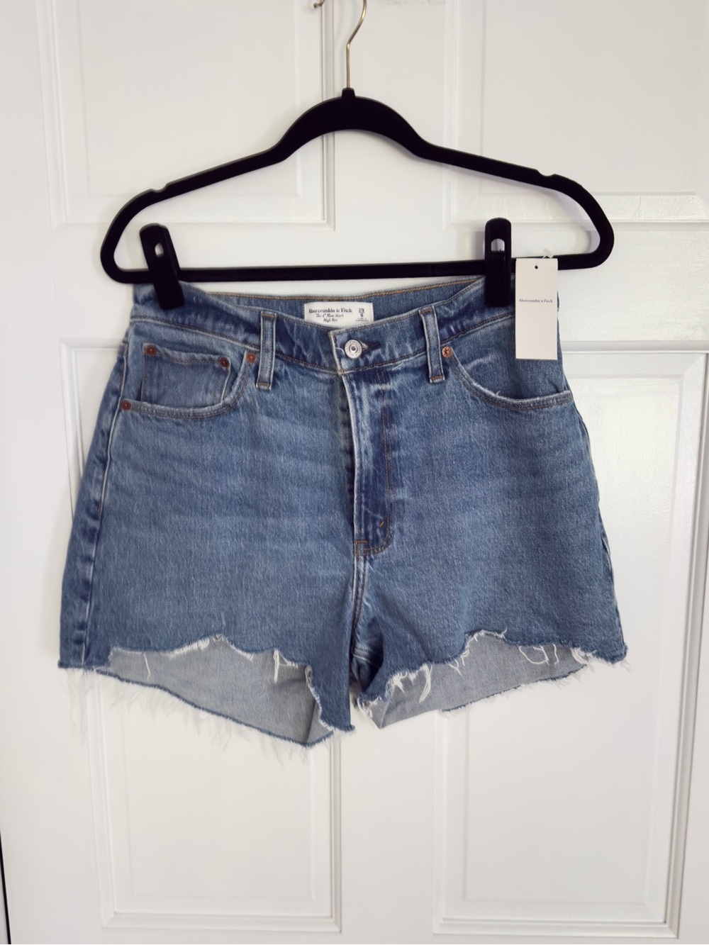 Abercrombie & Fitch 4in Mom Shorts - curve love 29 NWT
